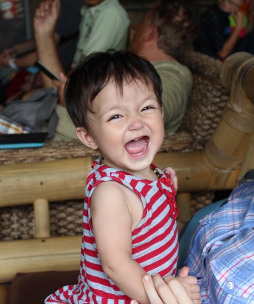 A kishercegnő jókedvűen várta a túrát